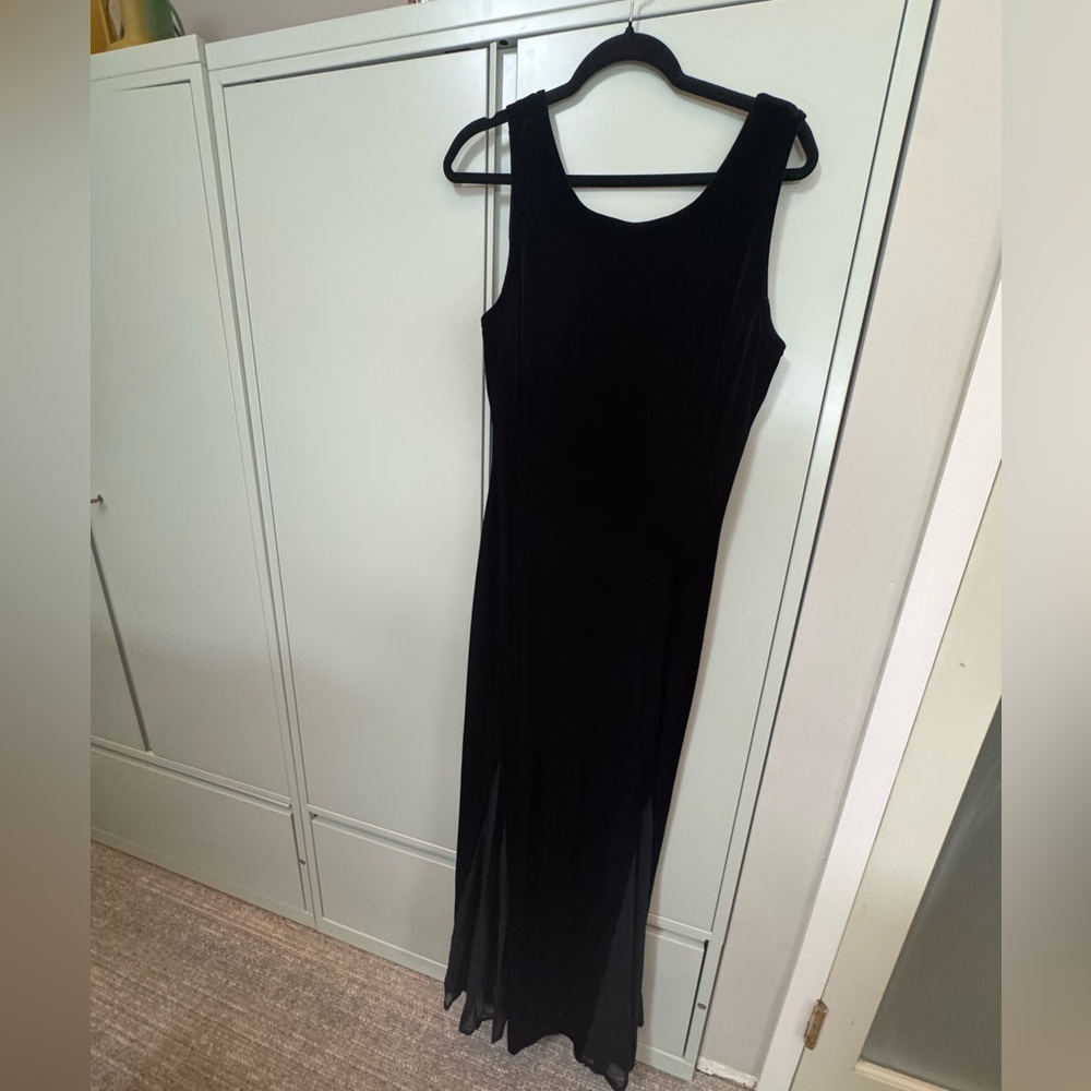 Ronni Nicole Black Sheath Maxi Dress